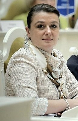 Анастасия Мельникова поддержала строительство конного манежа для паралимпийцев
